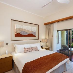 One-Bedroom Deluxe Suite